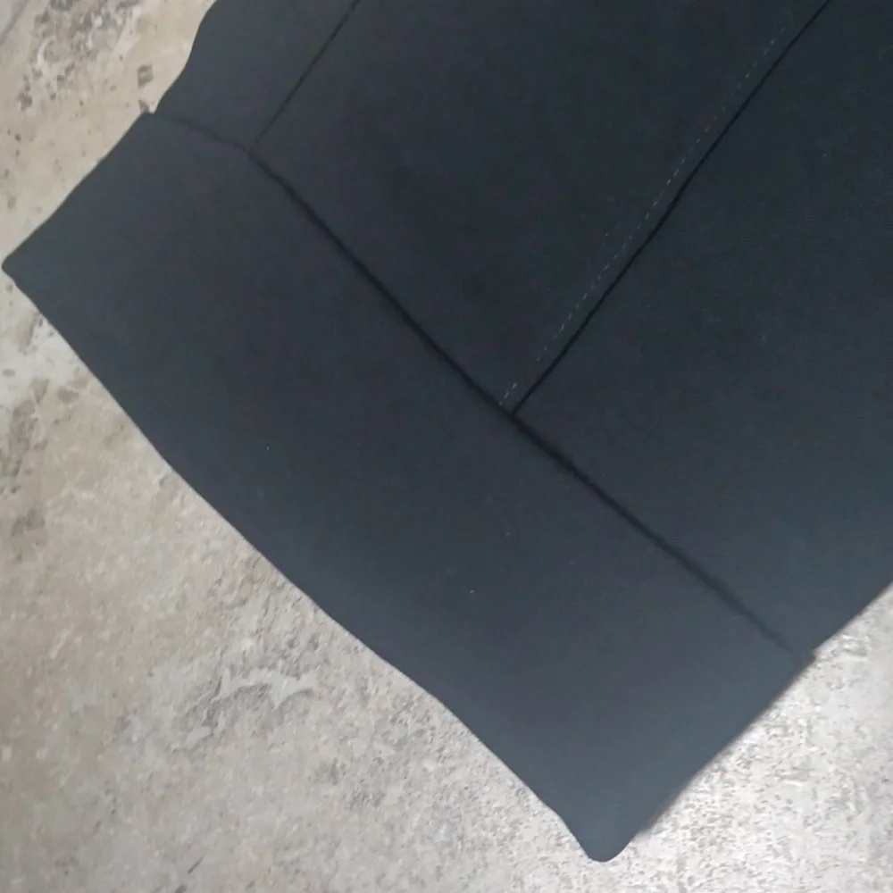 a new day Black Cropped Pants - Picture 4 of 7